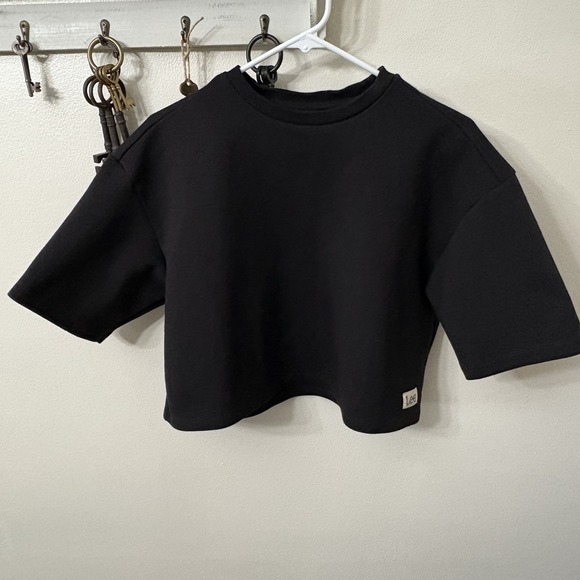 Lee Women's Thick Oversized Crop Shortsleeved Shirt Size Small - Picture 1 of 4